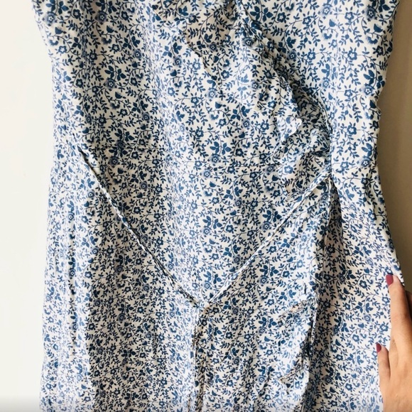 Madewell Ruffled Wrap Maxi Dress Americana Floral Size 00 Blue & White Side Zip - Picture 5 of 9